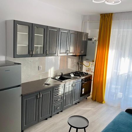 Njunior Apartment 02 ยาช ภายนอก รูปภาพ